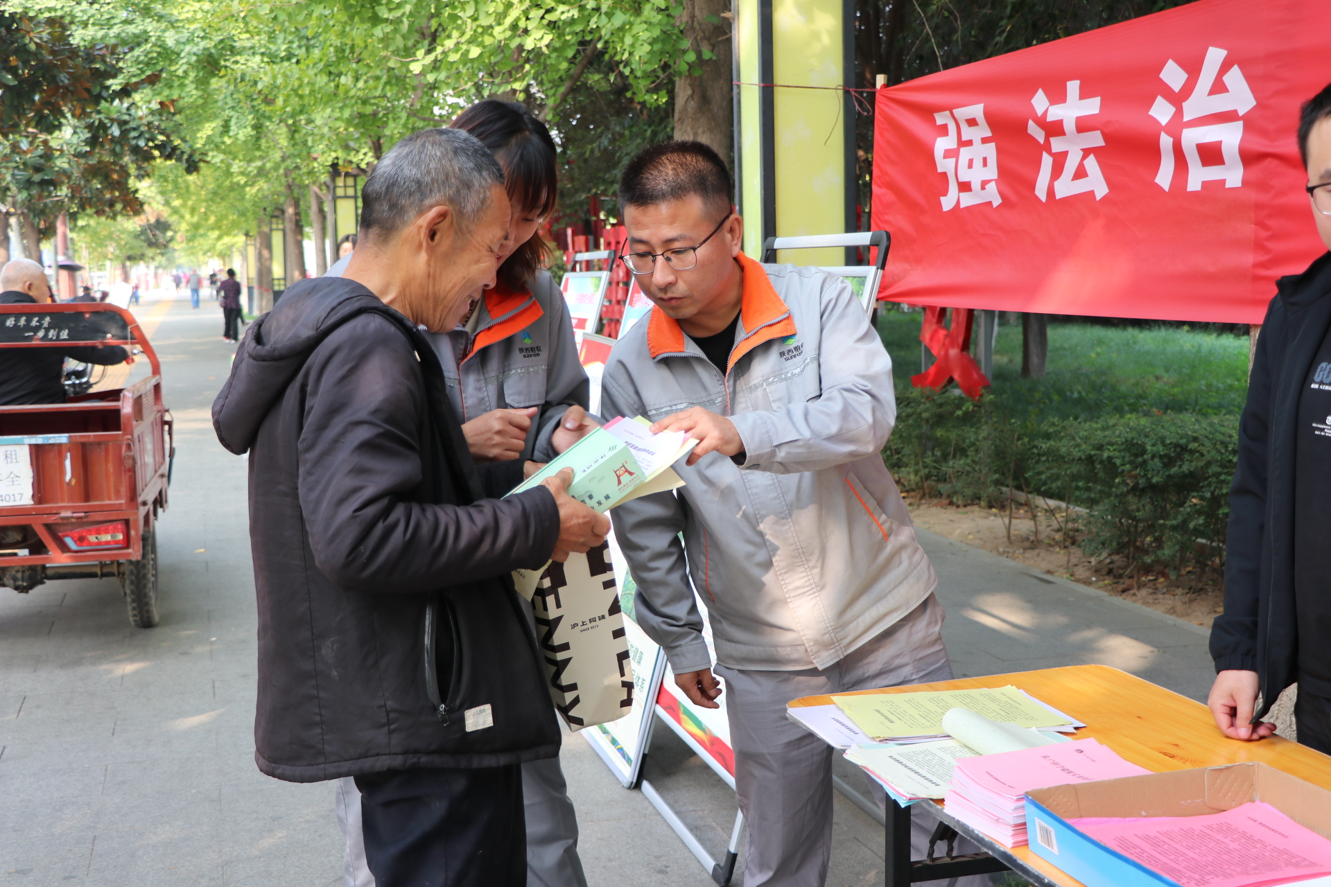 陜儲糧集團：系統掀起全國糧食安全宣傳周活動熱潮